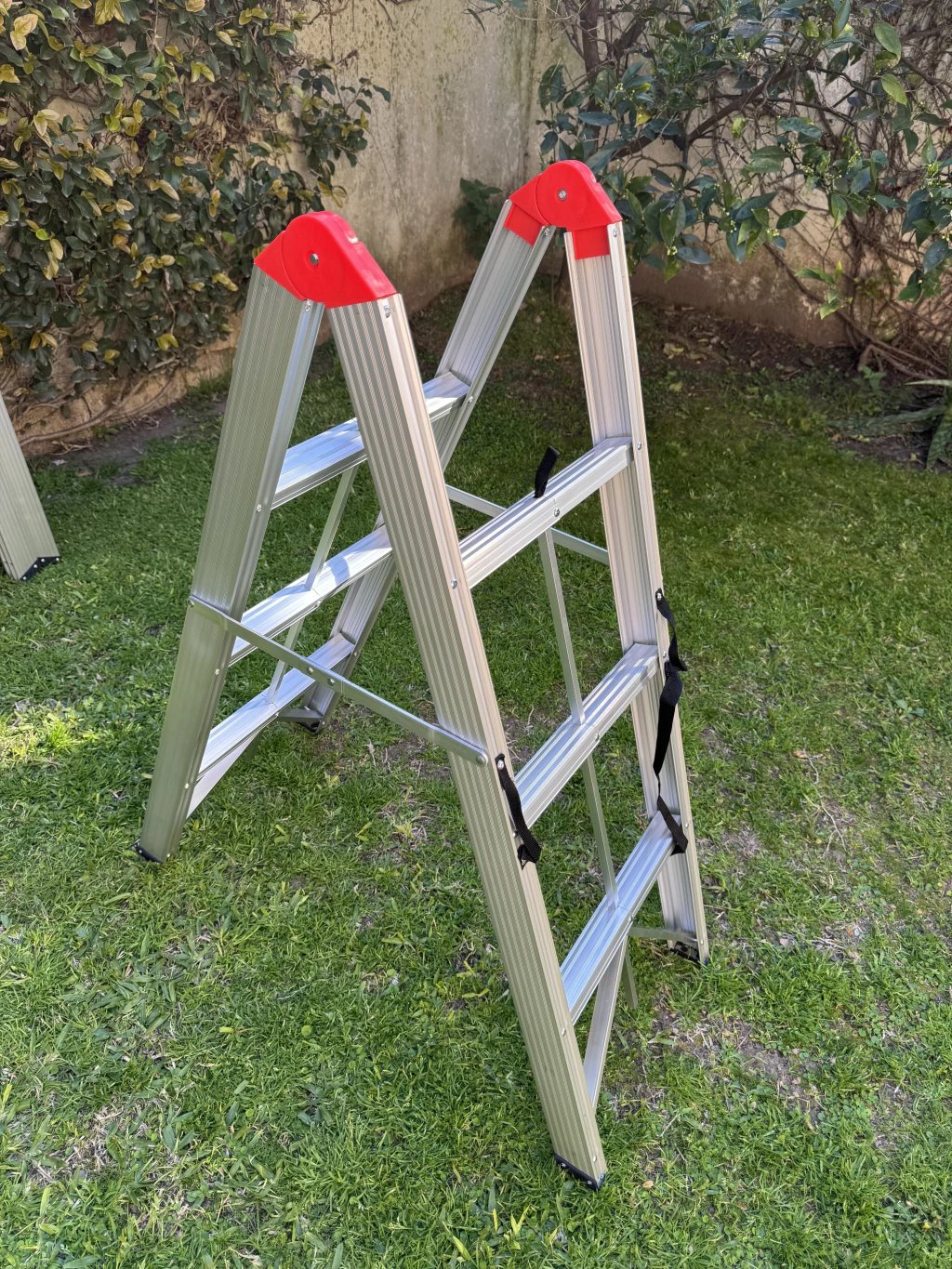 Escalera Plegable de Aluminio 1.20m